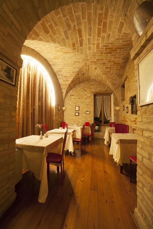 La Luma Hotel Montecosaro  Екстериор снимка