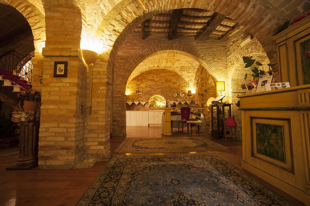 La Luma Hotel Montecosaro  Екстериор снимка