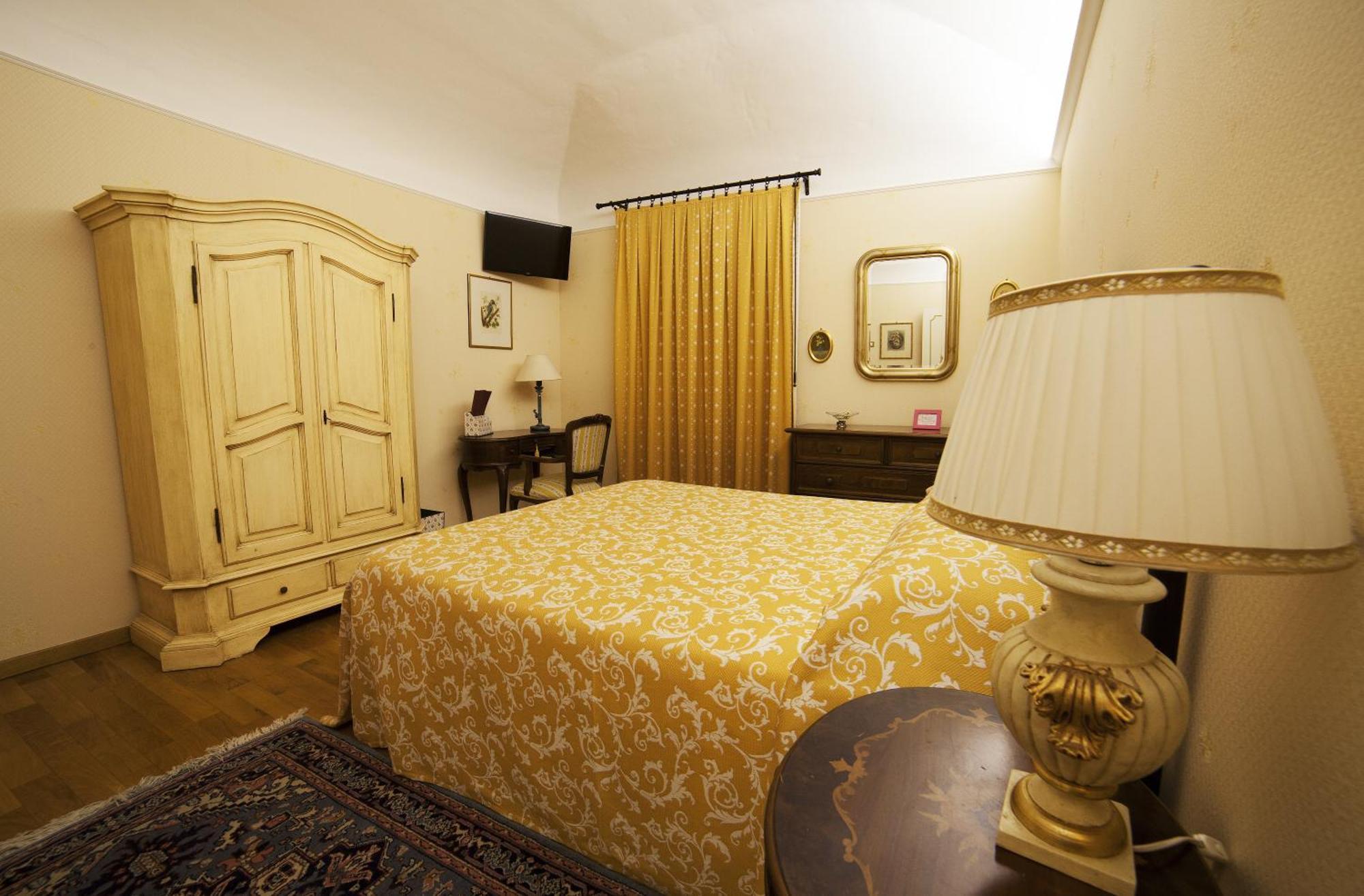 La Luma Hotel Montecosaro  Стая снимка