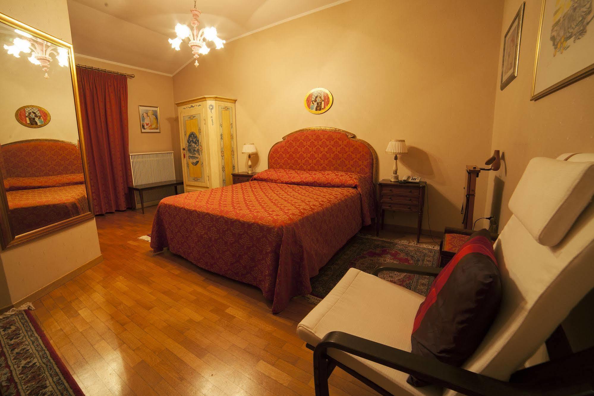 La Luma Hotel Montecosaro  Екстериор снимка