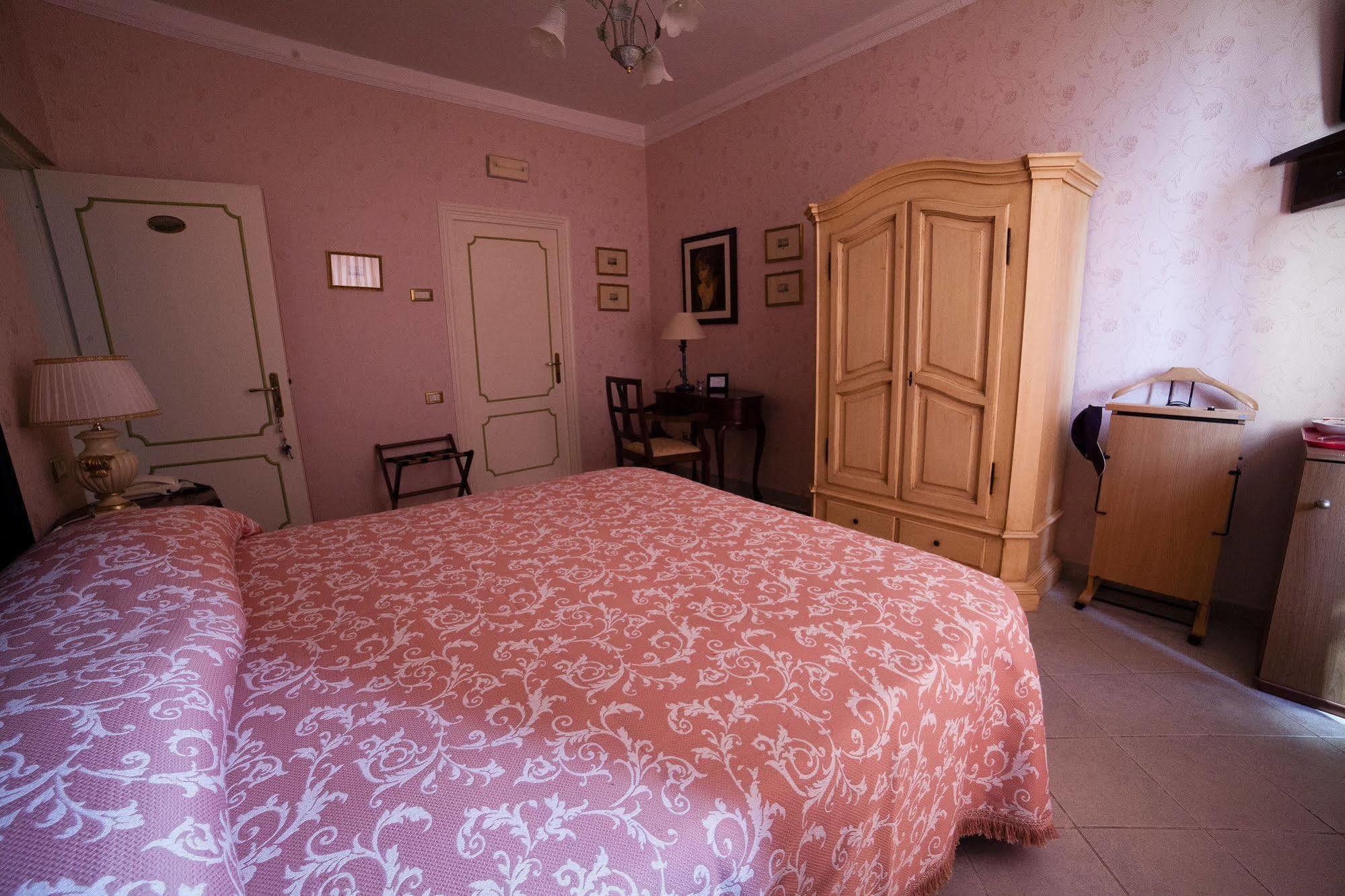 La Luma Hotel Montecosaro  Екстериор снимка